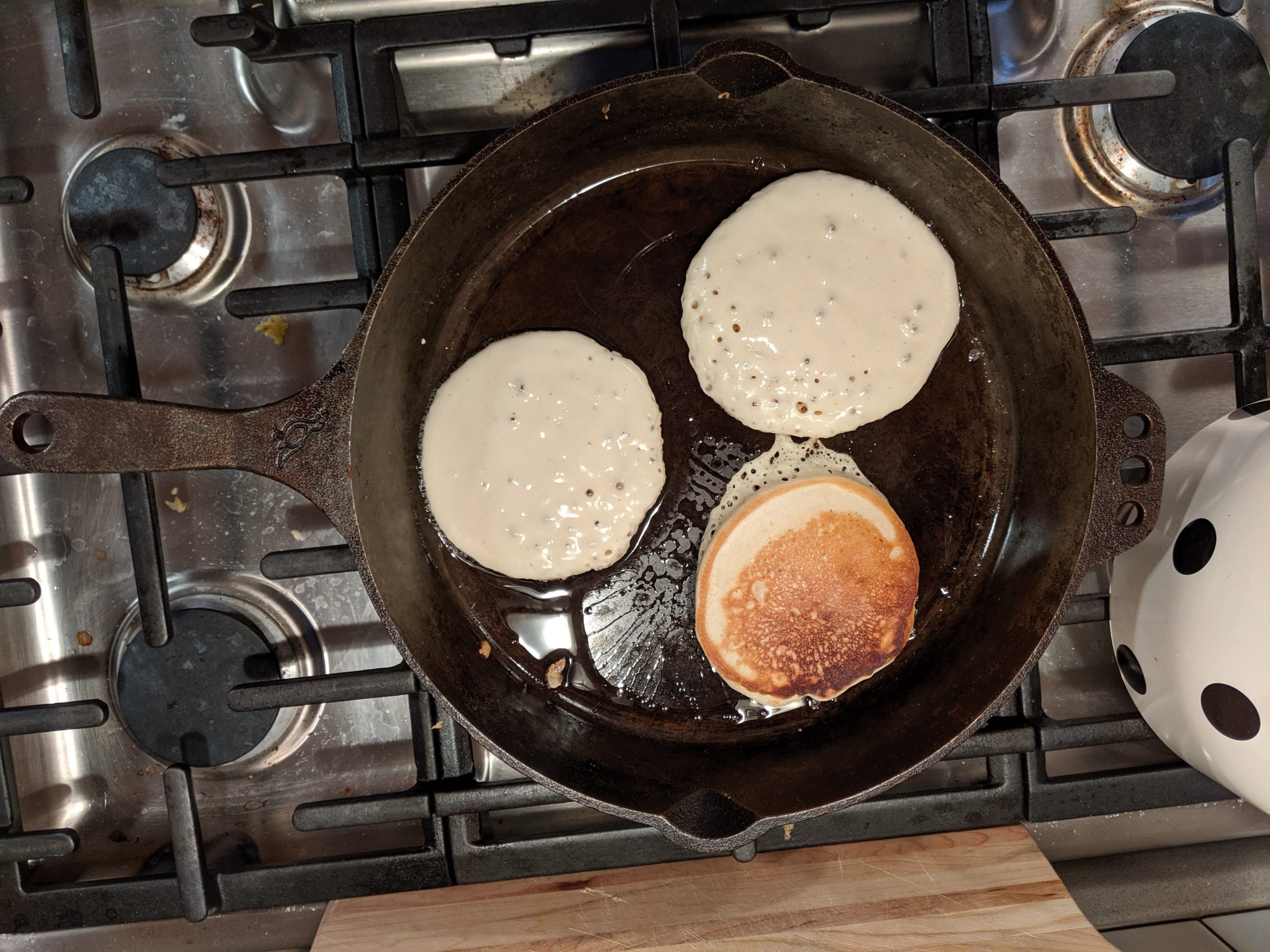 Smithey Ironware Burns Pancakes